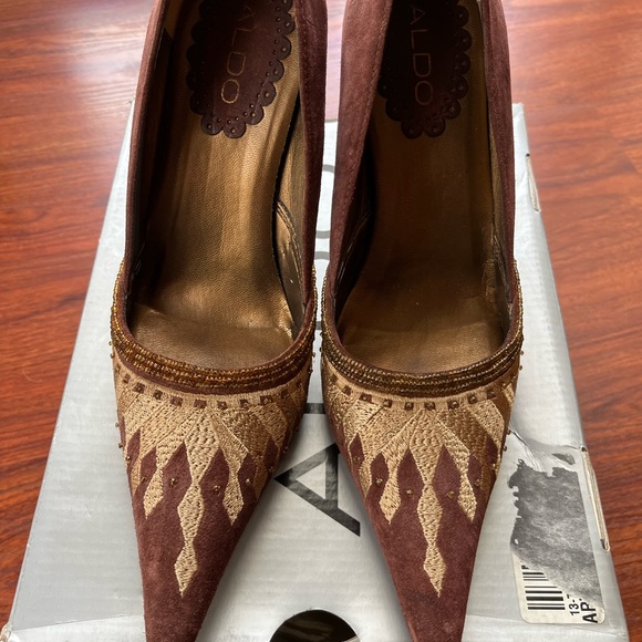 Aldo pointy brown with beads - Picture 8 of 8